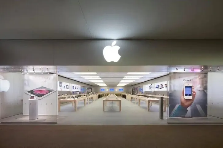 Một trong những phát kiến vĩ đại nhất của Apple Store chính là khu vực Genius Bar